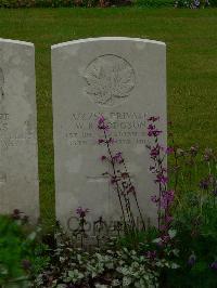 Etaples Military Cemetery - Hodgson, William Rupert